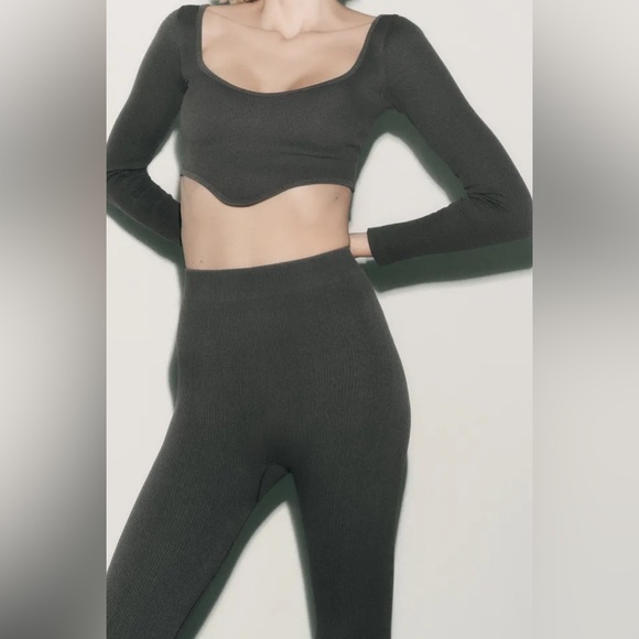Zara ribbed seamless set - Picture 4 of 7